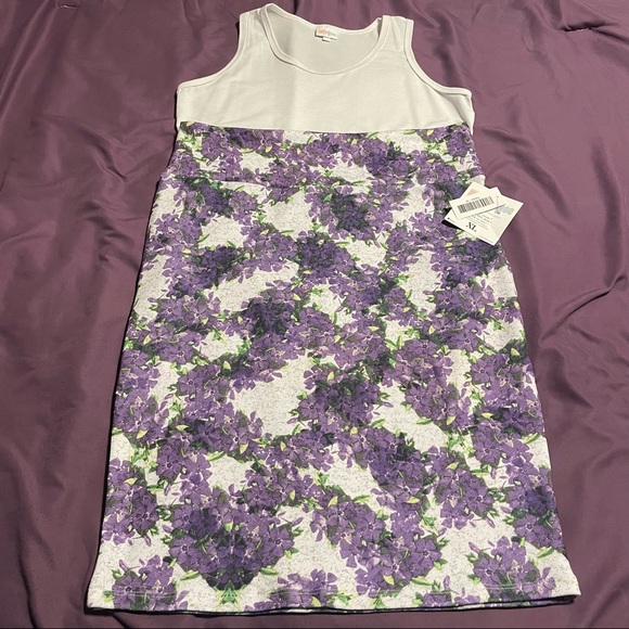 LuLaRoe Dresses & Skirts - Lularoe Cassie skirt, floral pattern NWOT tags XL PURPLE WHITE HYDRANGEAS